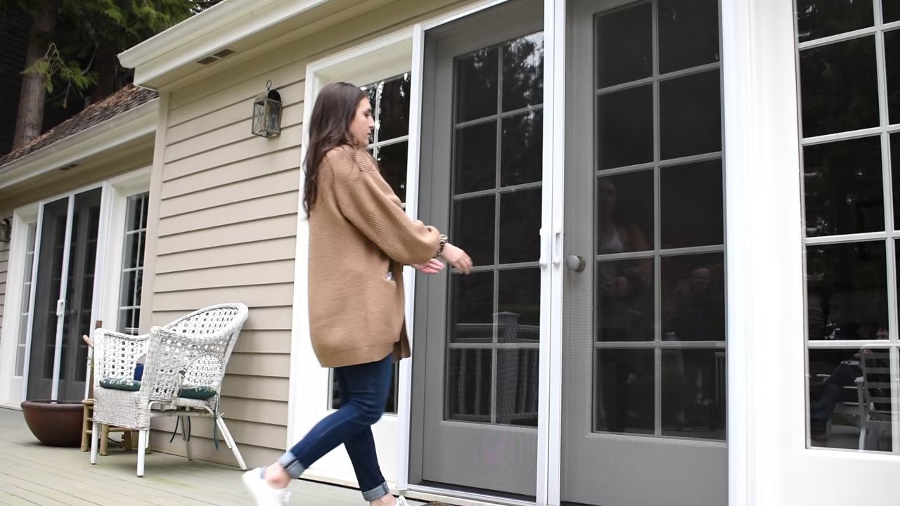 retractable screen doors calgary